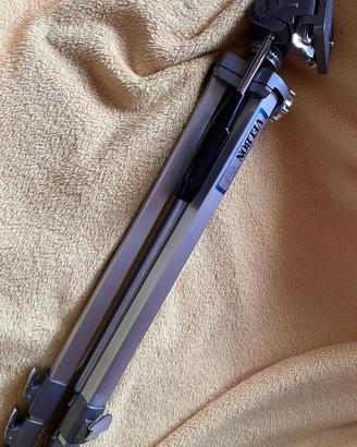 2 CAVALLETTI FOTOGRAFICI