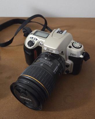 Fotocamera Nikon F60 e accessori