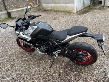 Suzuki GSX-8R