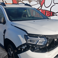 DACIA DUSTER 2024 GPL RICAMBI ORIGINALI USATI