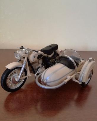 Modellino Motocicletta BMW con Sidecar 