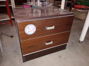 Mobile a Cassetti Vintage