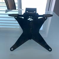 Porta targa e frecce ducati