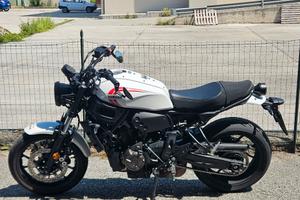 YAMAHA XSR 700 2025
