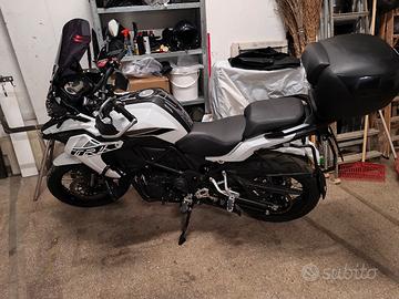 Benelli trk 502 x 
