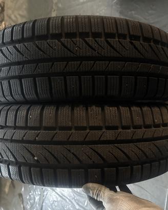gomme usate 1856515 Winter INFINITY - Winter hero 