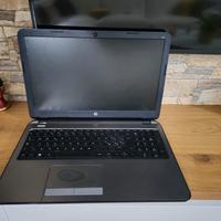 HP Notebook 250 G3 con Windows 10