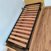 Letti singoli (2 pezzi) in legno con rete a doghe 