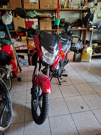Moto honda 125 cbf