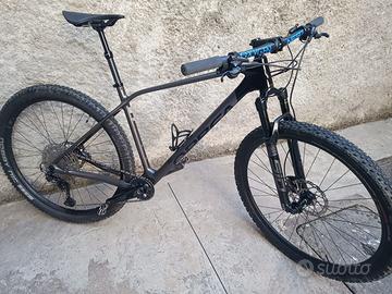 MTB DA 29    MARCA ORBEA ALMA M30 CARBONIO