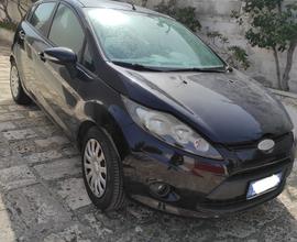 Auto Ford Fiesta