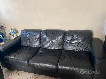 divani in pelle nera