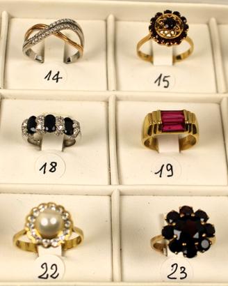 Anelli Vintage in oro 750 e pietre varie (2°serie)