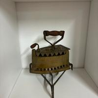 Ferro da stiro antico