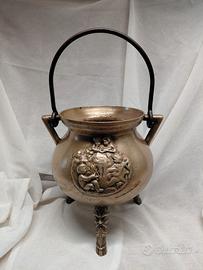 Braciere decorativo a tre gambe(calderone)