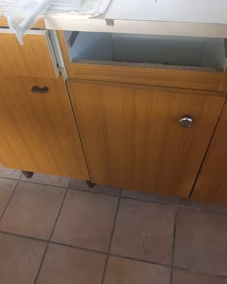 Cucina in formica anni 70