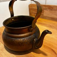 Bollitore in rame martellato vintage