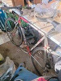 bicicletta volantina da corsa