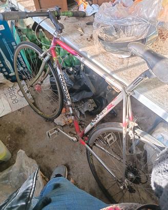 bicicletta volantina da corsa