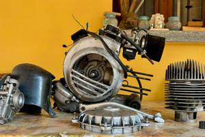 Blocco motre vespa px 200 malossi