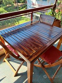tavolo in legno da esterno