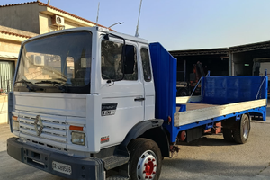 Carrellone pianale con rampa Renault midliner