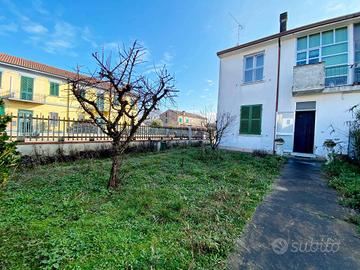 Villa di 142 m² con più di 5 locali e box auto dop