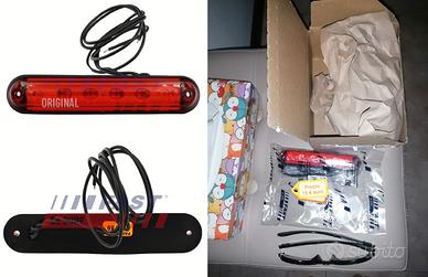 Fanalino Lucina Auto FAST FT87210 Nuovo 15€