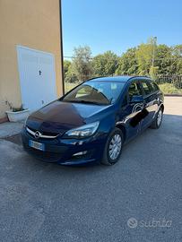 Opel Astra station wagon N1