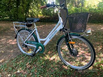 Bici Elettrica Marca "Lambretta"