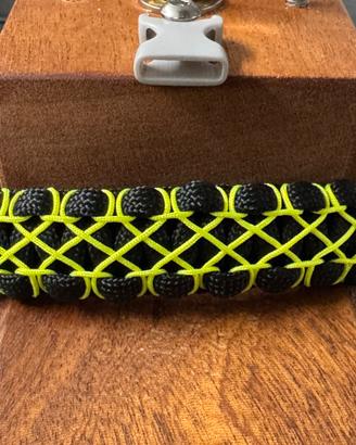 Braccialetto Paracord Nero giallo