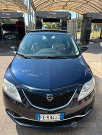 Lancia y 1.3 95cv euro6b full optional