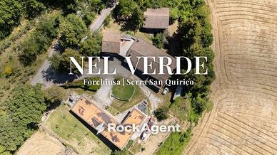 Casa indipendente di 375 m² con più di 5 locali e 