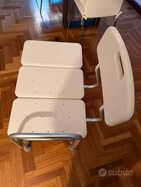 Sedia per vasca da bagno regolabile in altezza