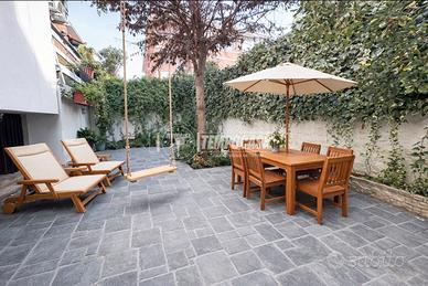 Trilocale con entrata indipendente giardino e cant