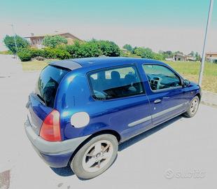 Renault Clio 1.6 16v 