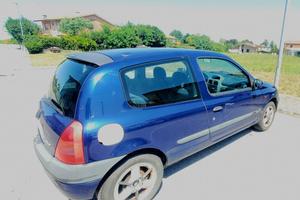 Renault Clio 1.6 16v 