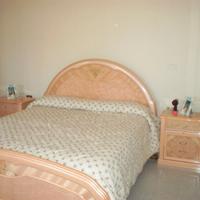 Camera da letto completa con rete e materasso