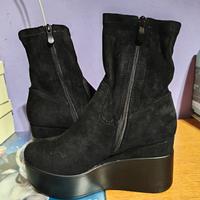 Stivaletti Nuovi mai messi n*38 e mezzo