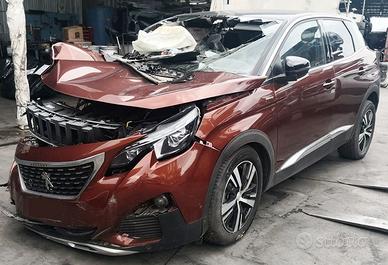 PEUGEOT 5008 110kw diesel - anno 2019