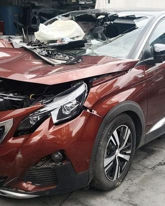 PEUGEOT 5008 110kw diesel - anno 2019