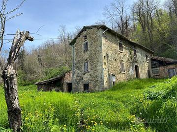 Rustico-Casale a Pavullo nel Frignano