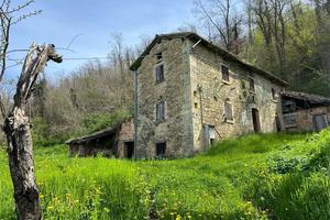 Rustico-Casale a Pavullo nel Frignano