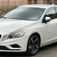 Volvo V60 -2011-come nuova