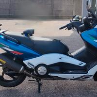 Tmax 500 i.e 33.000km