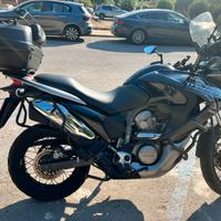 Honda Transalp XL700 anno 2010 versione ABS