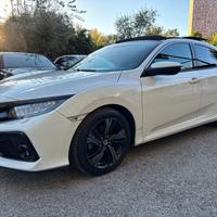 Honda Civic 1.6 5 porte Executive Premium