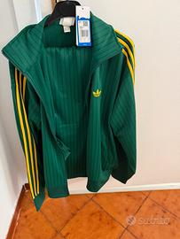 Completo Adidas sportivo
