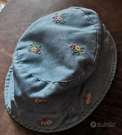 Abbigliamento e stivali da pioggia