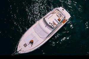 Mochi Craft 38 Fly Bridge
